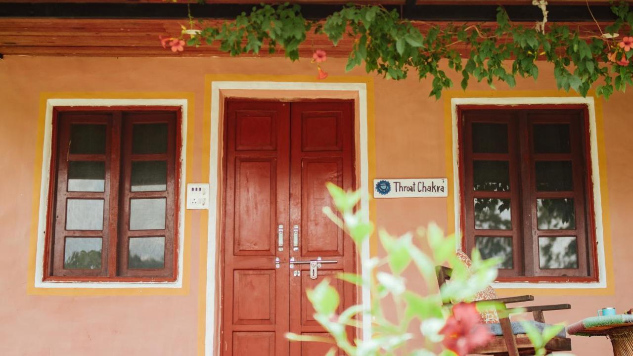 Shiv Shakti Yogpeeth Cottages Ришикеш Экстерьер фото