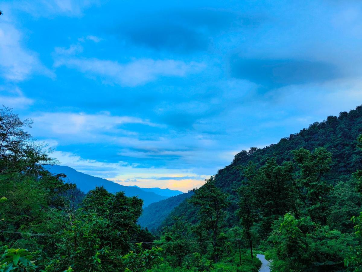 Shiv Shakti Yogpeeth Cottages Ришикеш Экстерьер фото