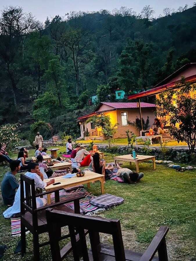 Shiv Shakti Yogpeeth Cottages Ришикеш Экстерьер фото