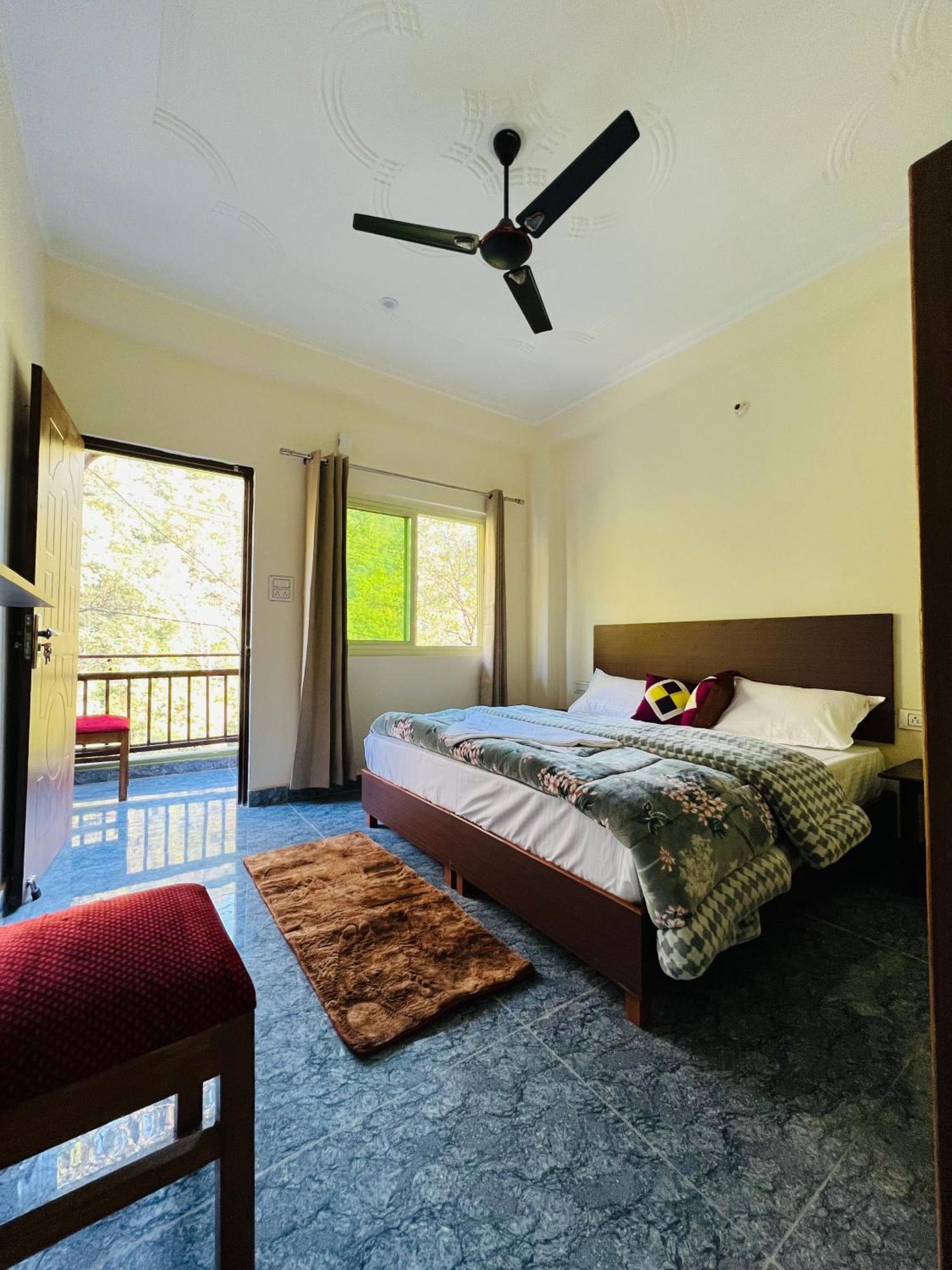 Shiv Shakti Yogpeeth Cottages Ришикеш Экстерьер фото